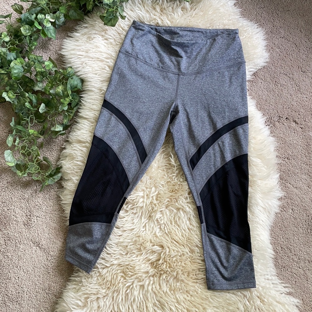 Cute grey zella crop leggings with mesh detail